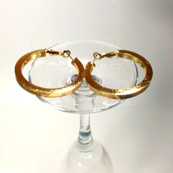 Women's Textured Gold tone Chunky Hoop Hinged Leverback Latch Earrings, 1.5-inch - Picture 1 of 7